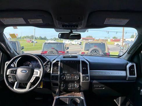 Used 2019 Ford F250 Lariat w/ Chrome Package AWD/4WD image 20
