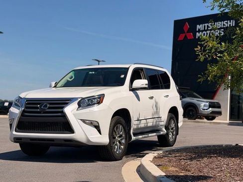 Used 2019 Lexus GX 460 Luxury AWD/4WD image 8