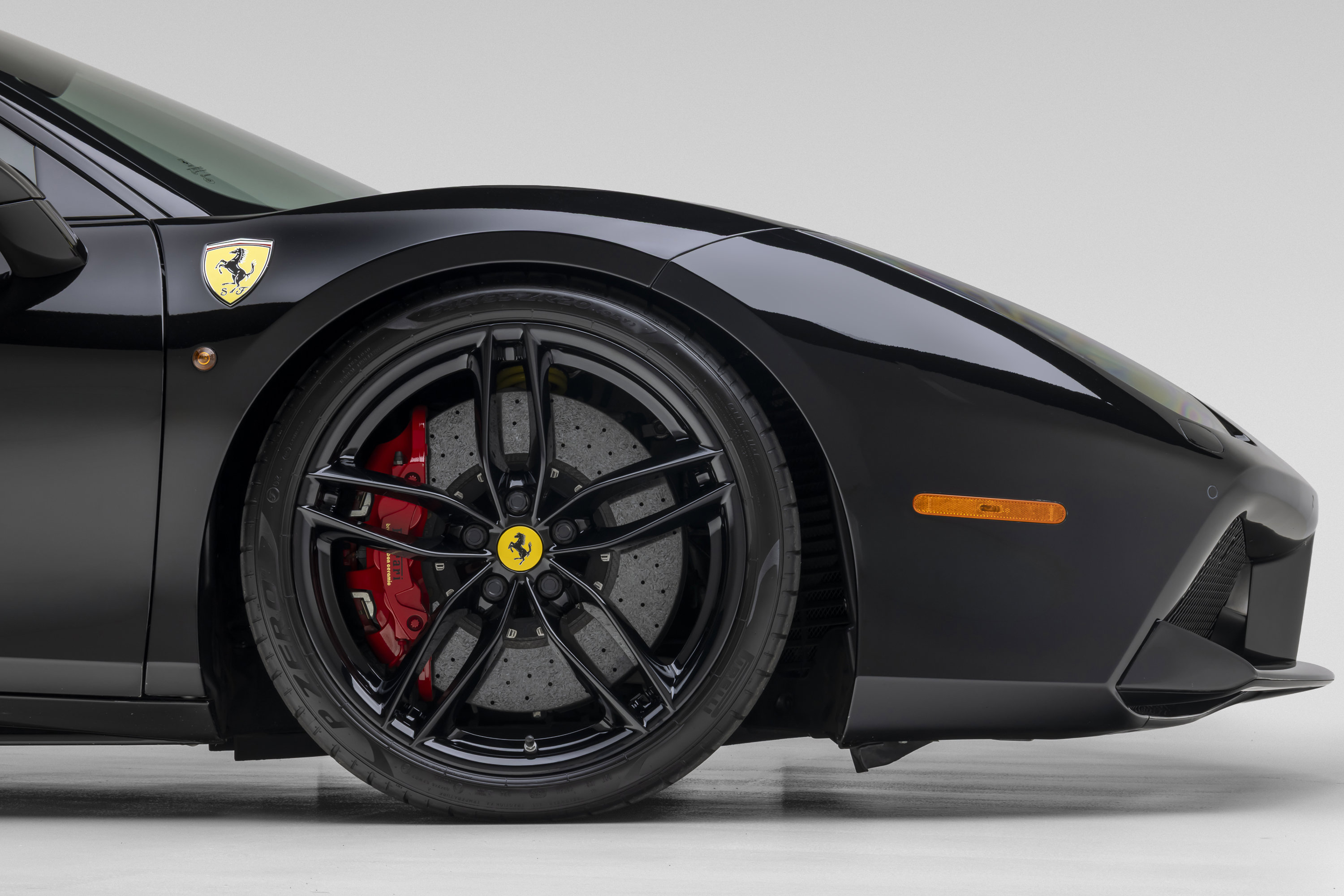 Certified 2018 Ferrari 488 GTB RWD image 18