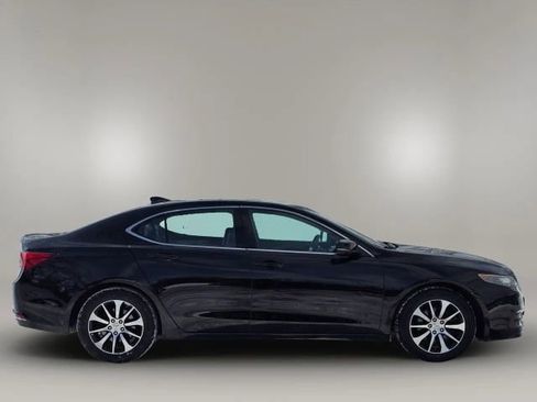 Used 2017 Acura TLX FWD image 4