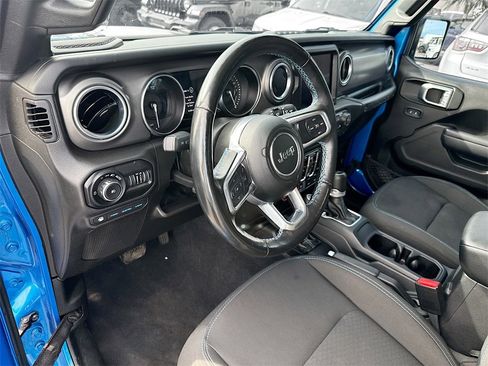 Used 2022 Jeep Wrangler Unlimited Rubicon 4xe w/ Cold Weather Group image 10