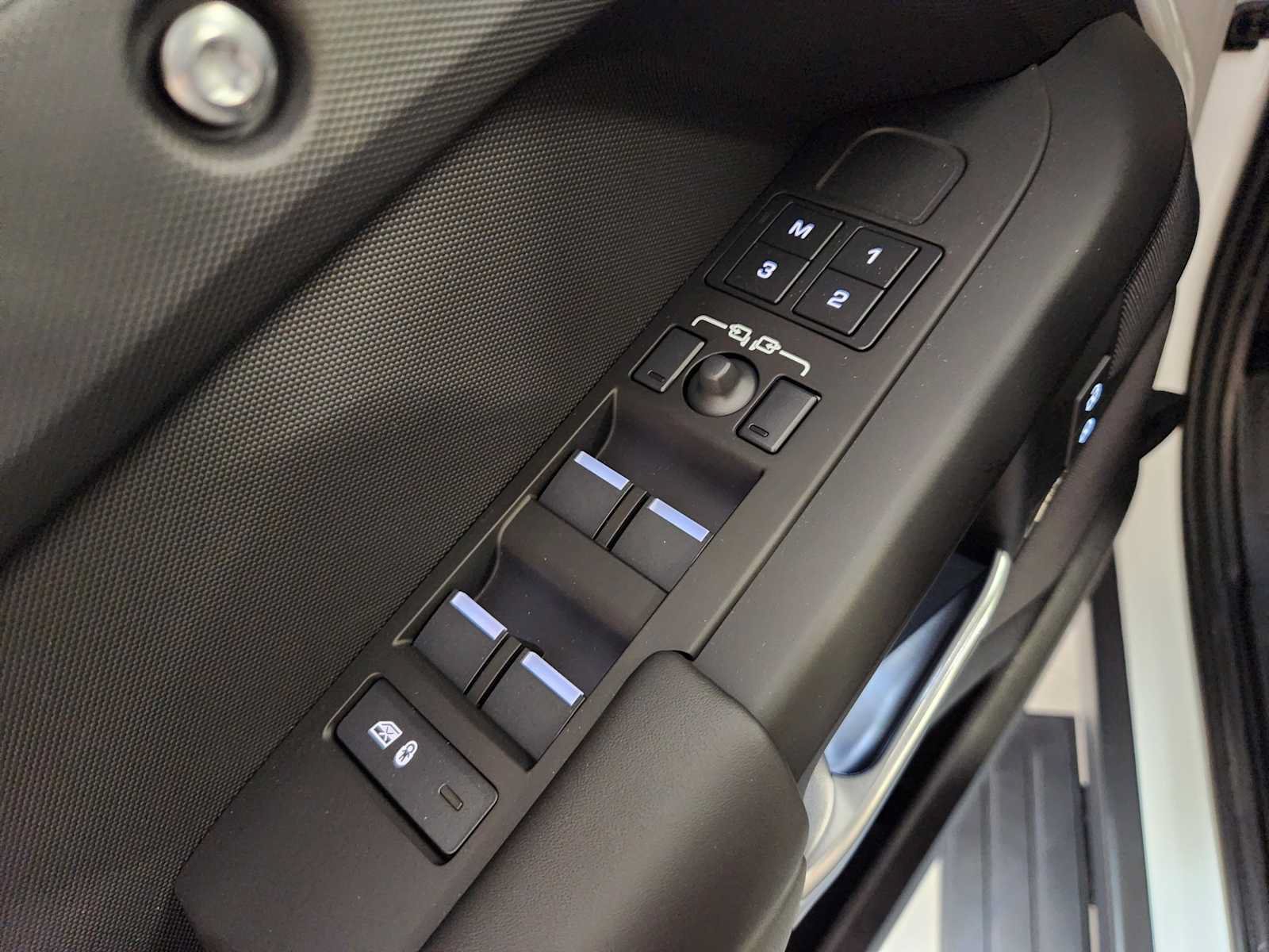 New 2026 Land Rover Defender 130 S AWD/4WD image 21