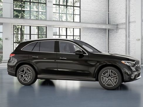 New 2026 Mercedes-Benz GLC 300 image 9