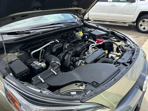 Used 2025 Subaru Outback Premium w/ Popular Package #1A AWD/4WD image 45