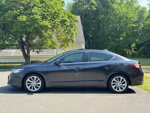 Used 2016 Acura ILX FWD image 4