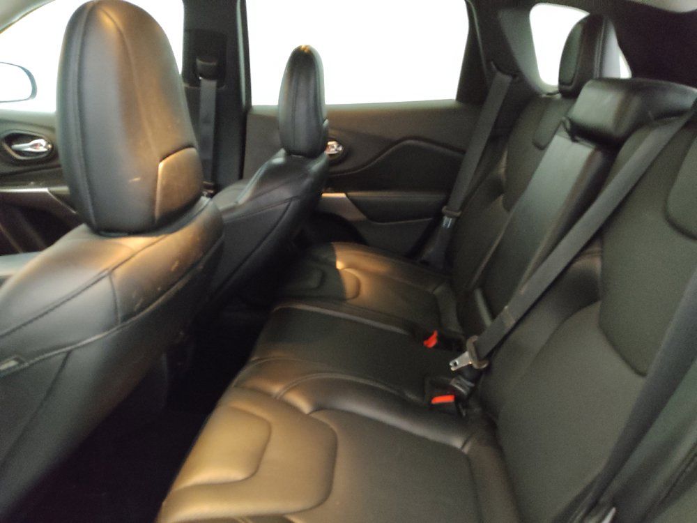 Used 2021 Jeep Cherokee Limited AWD/4WD image 18