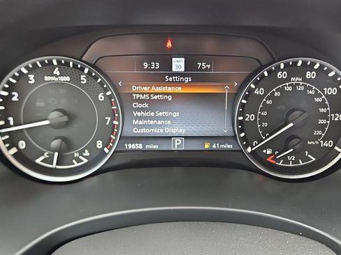 Used 2024 Nissan Armada Platinum w/ Captain's Chairs Package image 11