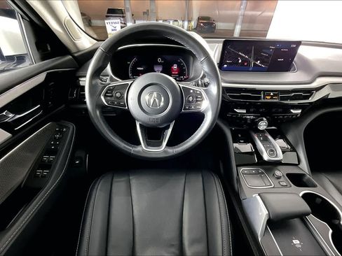 Used 2023 Acura MDX SH-AWD w/ Technology Package image 5
