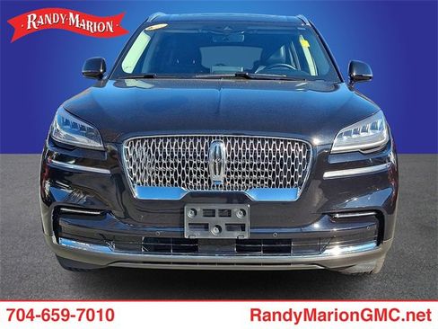 Used 2023 Lincoln Aviator AWD w/ Premium Package image 2