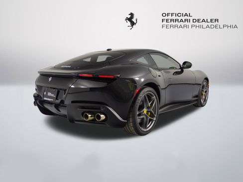 Certified 2022 Ferrari Roma image 7