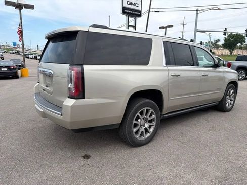 Used 2015 GMC Yukon XL Denali w/ Premium Package AWD/4WD image 14