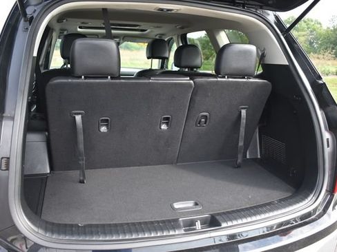 Certified 2023 Kia Telluride S w/ S Sunroof Package AWD/4WD image 18