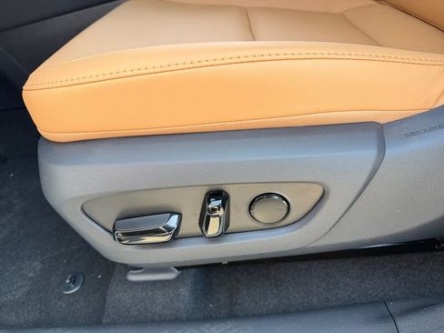 New 2026 Lexus RX 350h AWD/4WD image 13