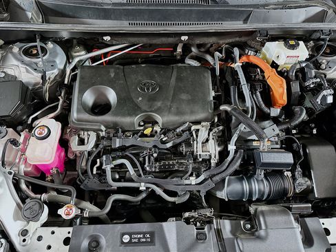 Used 2019 Toyota RAV4 XLE image 33