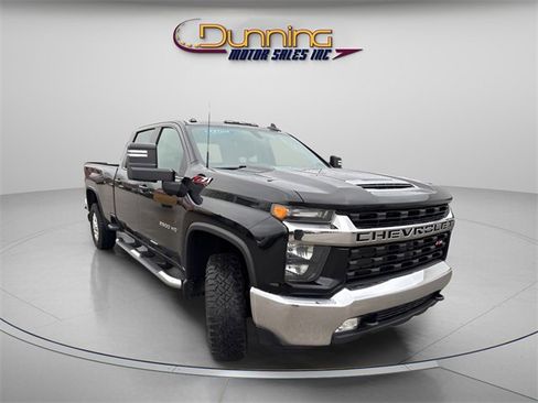 Used 2020 Chevrolet Silverado 2500 LT w/ Convenience Package image 4
