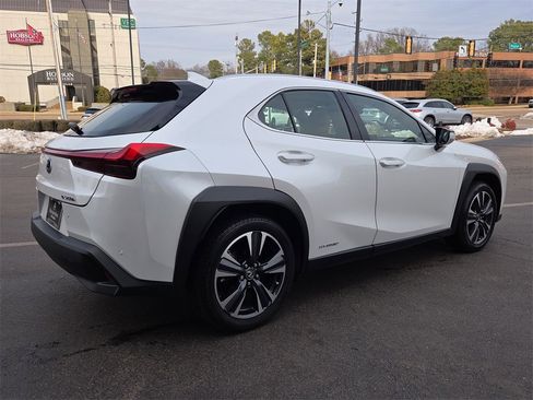 Used 2022 Lexus UX 250h image 5