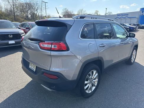 Used 2015 Jeep Cherokee Limited image 15
