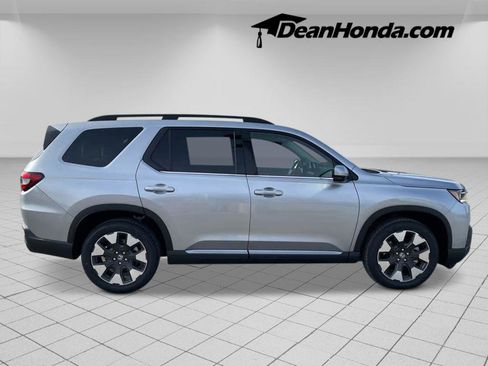 New 2026 Honda Pilot Touring image 6