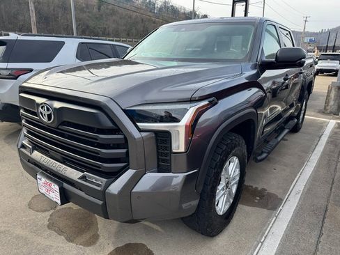Used 2024 Toyota Tundra SR5 w/ SR5 Convenience Package image 27