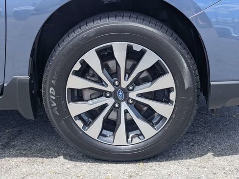 Used 2017 Subaru Outback 3.6R Limited AWD/4WD image 12