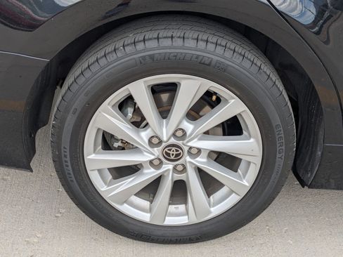 Used 2023 Toyota Camry LE AWD/4WD image 13
