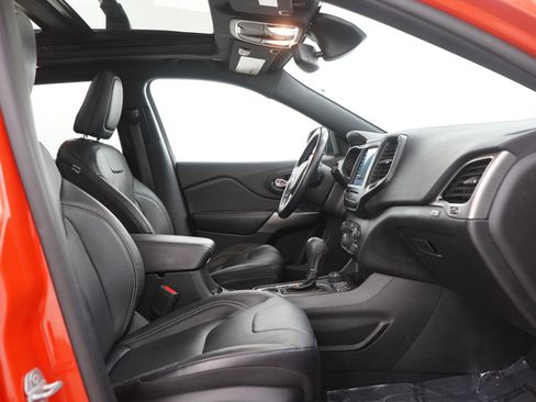 Used 2021 Jeep Cherokee Latitude Lux 80th Anniv w/ Quick Order Package 26U 80TH image 11