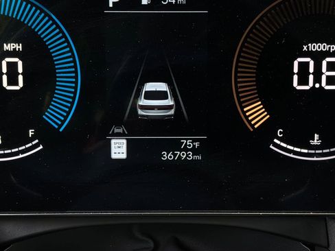 Used 2025 Hyundai Sonata SEL FWD image 40