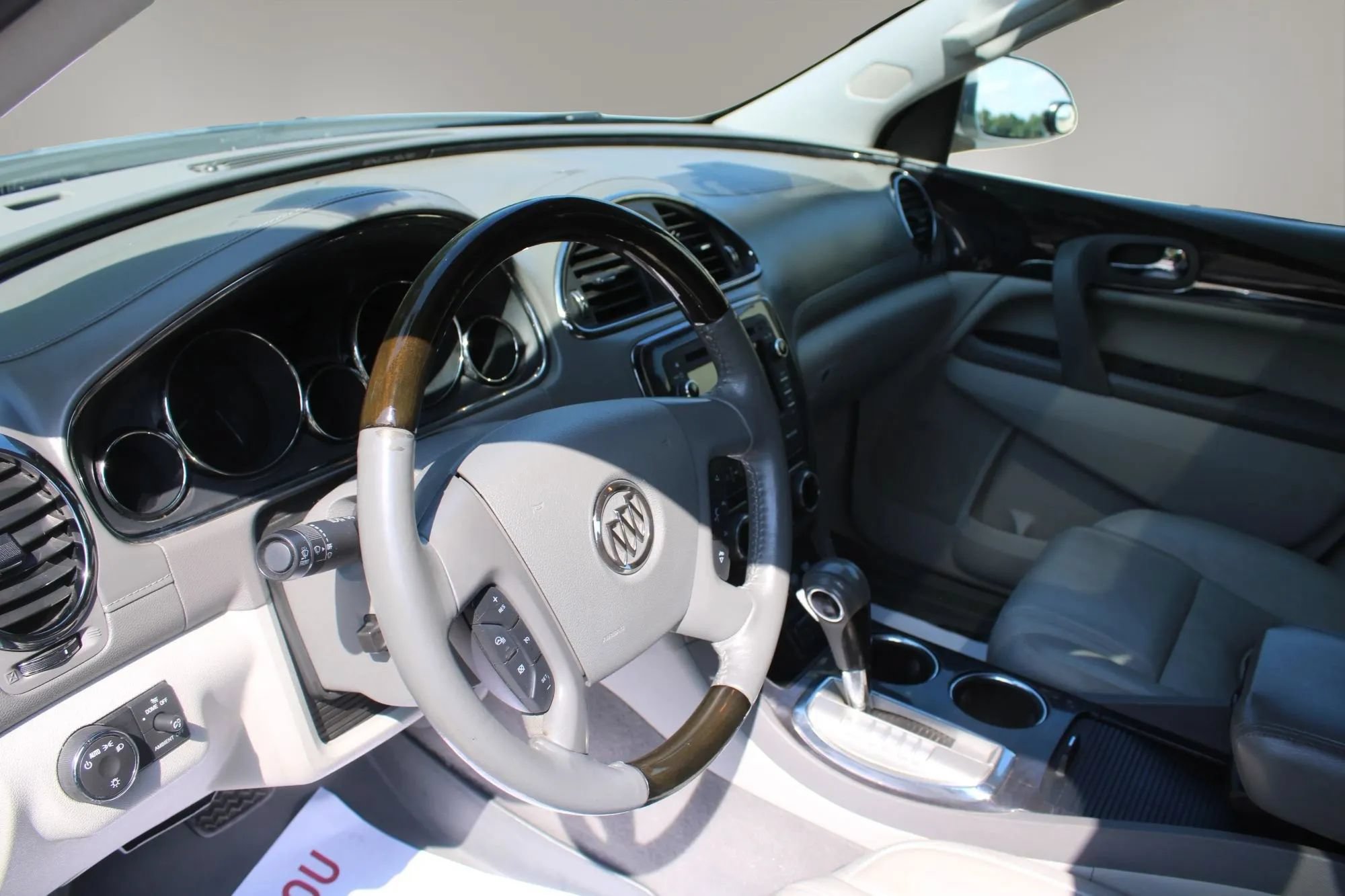 Used 2015 Buick Enclave Premium w/ Experience Buick Package FWD image 14