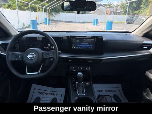 Used 2025 Nissan Kicks S FWD image 15