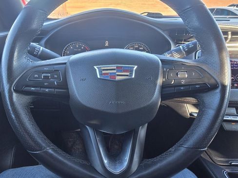 Used 2019 Cadillac XT4 Sport FWD image 21