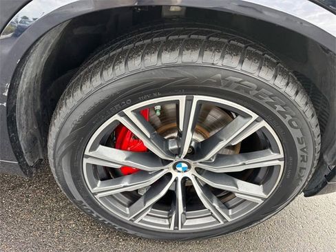 Used 2021 BMW X5 sDrive40i w/ M Sport Package image 24
