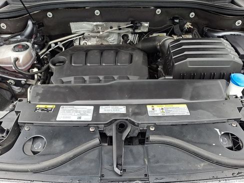 Used 2024 Volkswagen Atlas SE FWD image 28