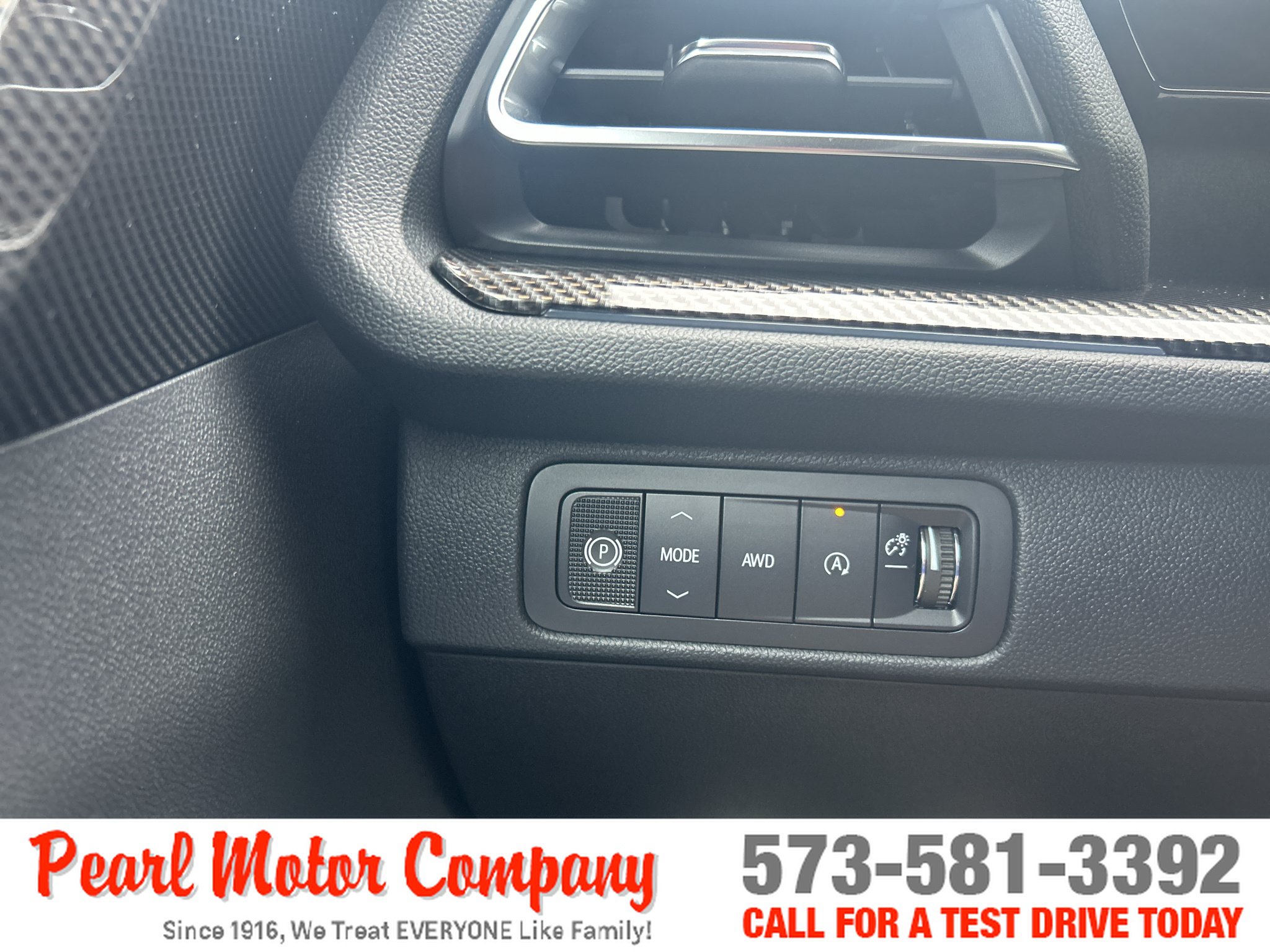 New 2027 Chevrolet Traverse Z71 w/ Driver Confidence Package AWD/4WD image 14