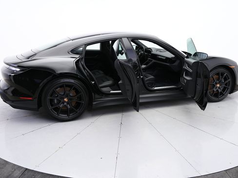 Certified 2025 Porsche Taycan image 16