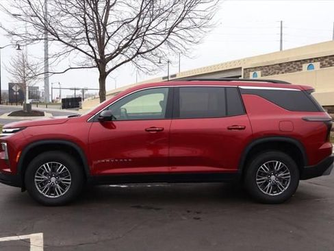 New 2026 Chevrolet Traverse LT w/ Driver Confidence Package image 4