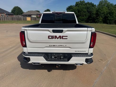 Used 2021 GMC Sierra 1500 Denali w/ Denali Ultimate Package AWD/4WD image 3