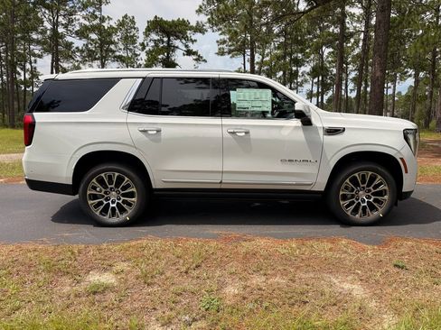 New 2026 GMC Yukon Denali w/ Denali Reserve Package RWD image 6