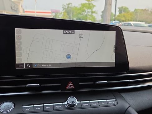 Certified 2023 Hyundai Elantra Limited FWD image 12