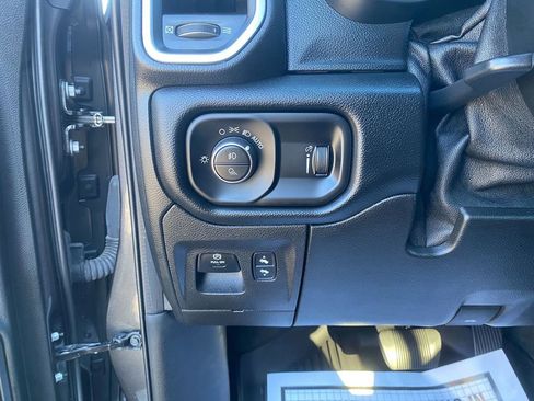 Used 2021 RAM 1500 Big Horn image 14