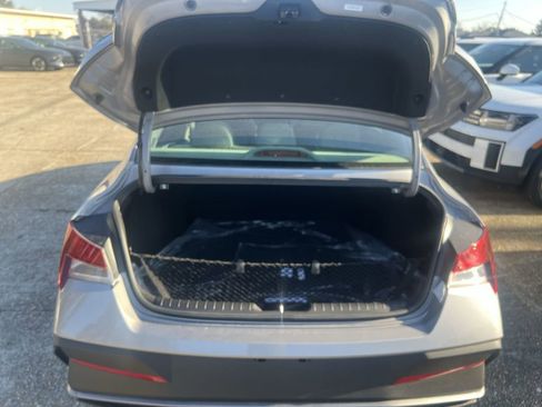 Used 2026 Hyundai Elantra Sport image 17