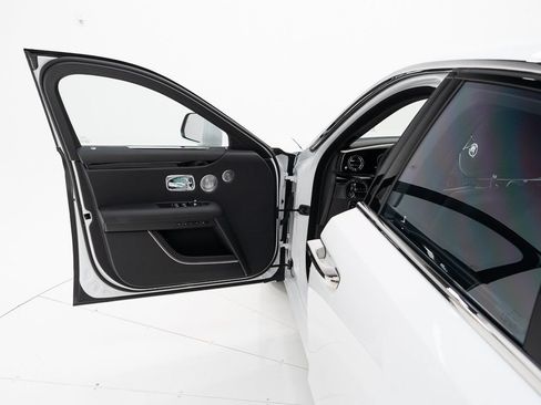 Used 2025 Rolls-Royce Ghost AWD/4WD image 11