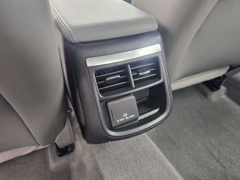 Used 2018 Chevrolet Impala LT w/ LT Convenience Package FWD image 26