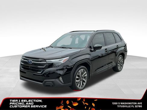 Used 2025 Subaru Forester Touring w/ Popular Package - Touring AWD/4WD image 2