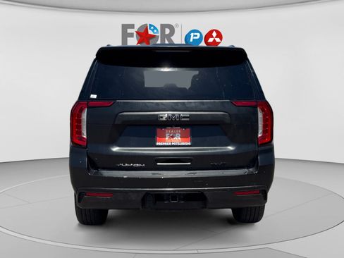 Used 2023 GMC Yukon SLT AWD/4WD image 4