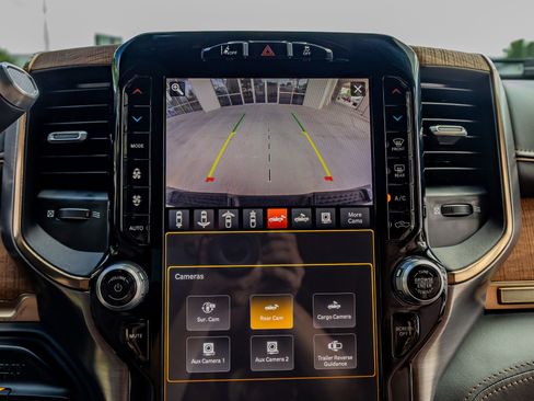 Used 2023 RAM 3500 Limited image 23