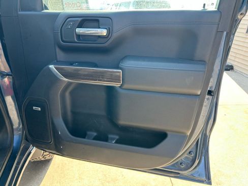 Used 2019 Chevrolet Silverado 1500 RST image 16