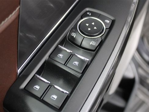 Used 2021 Ford F150 Lariat w/ Equipment Group 502A High image 19