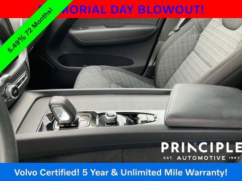 Certified 2024 Volvo XC60 B5 Core AWD/4WD image 16