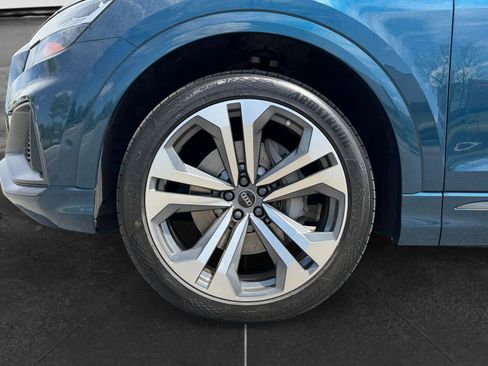 Used 2022 Audi Q8 Premium Plus w/ Premium Plus Package image 9