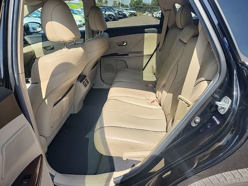 Used 2012 Toyota Venza XLE w/ XLE Premium Pkg FWD image 26